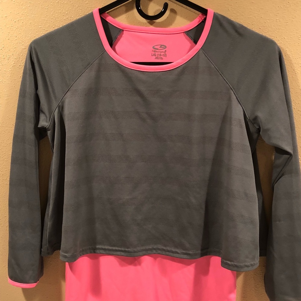 Girls top.